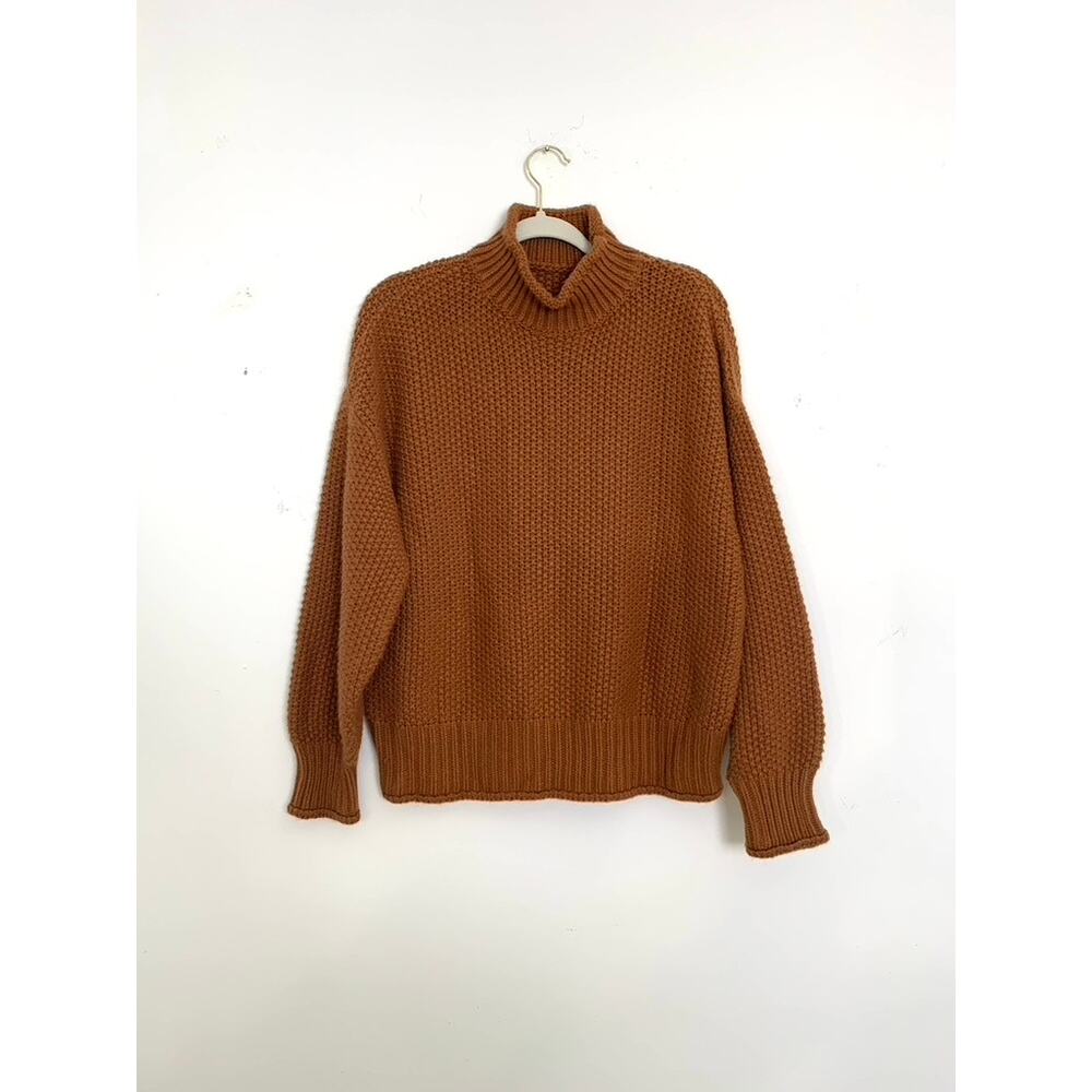 Cozy Camel Brown Knit Turtleneck Sweater Women Size Medium Fall Oversized Casual